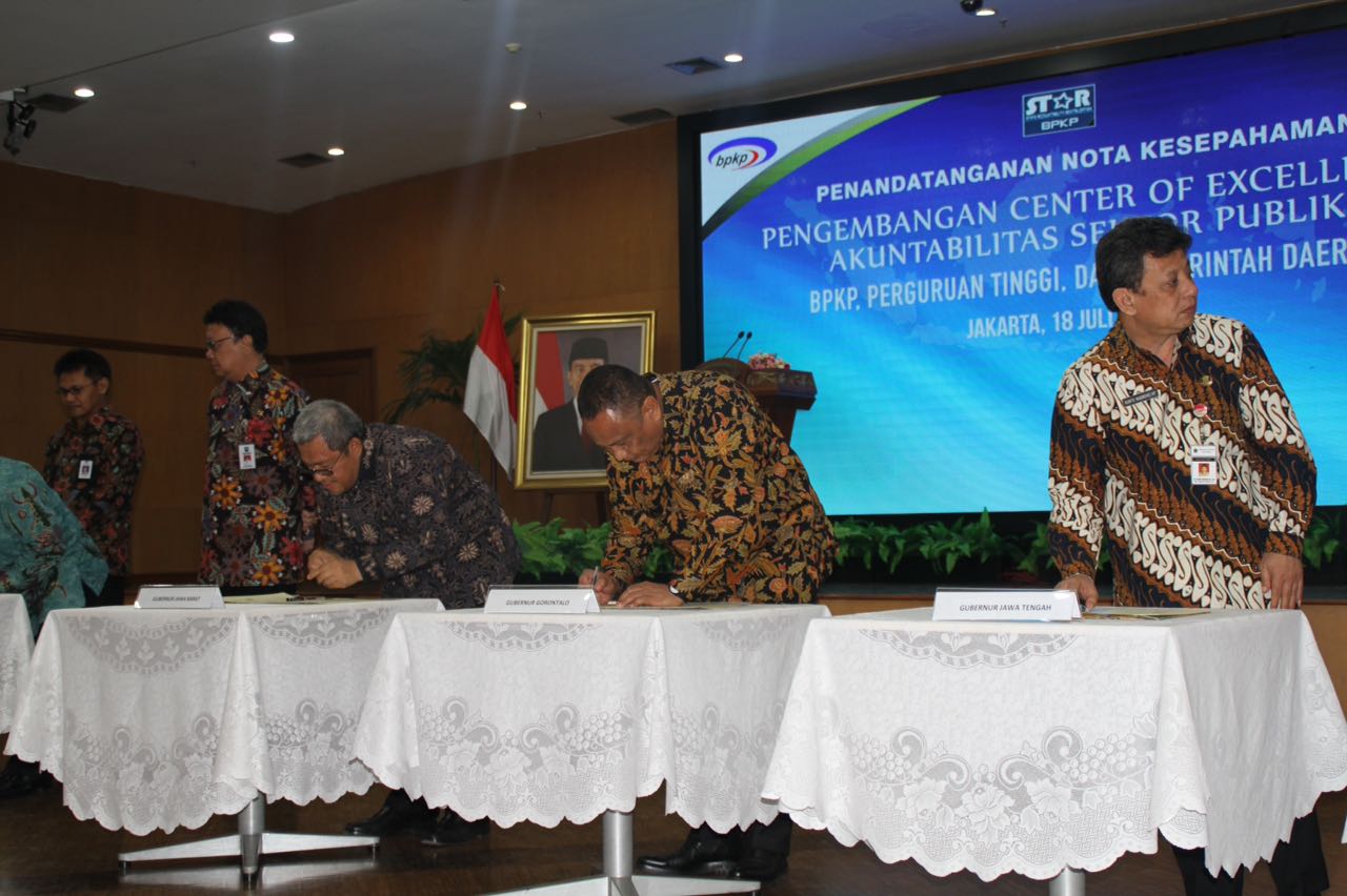  Gubernur Tandatangani MoU Pengembangan Center of Excellence Akuntabilitas Sektor Publik Bersama BPKP