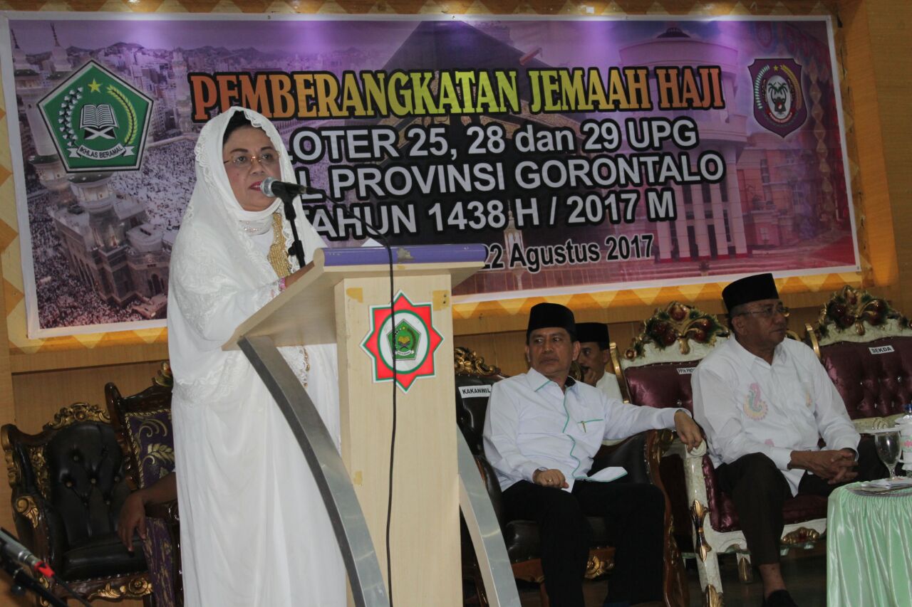  Sekdaprov Resmi Lepas JCH Kloter 29 Gorontalo