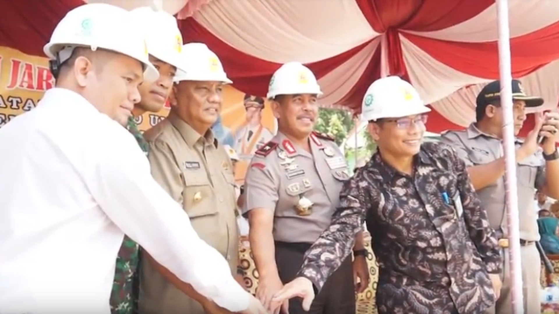  Peresmian Jaringan Listrik di Desa Owata & Mongiilo, Kab. Bone Bolango