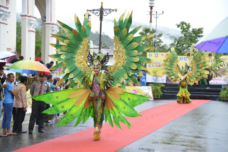  The Governor of Gorontalo Opened Karawo Festival 2017