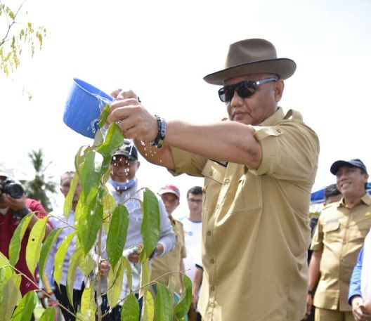  Ini Cara Gubernur Gorontalo Perangi Kerusakan Lingkungan