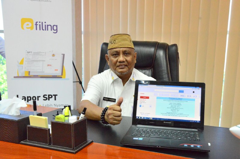  Gubernur Gorontalo Laporkan Pajak Lewat e-Filling