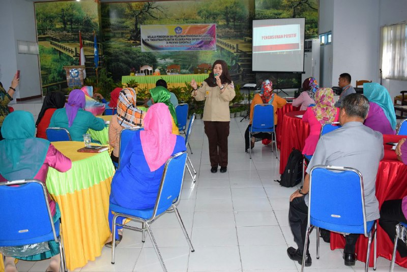  Komunikasi Kunci Keharmonisan dalam Rumah Tangga