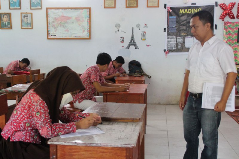  Alumni Smansa Gorontalo Bekali Siswa Jelang UN