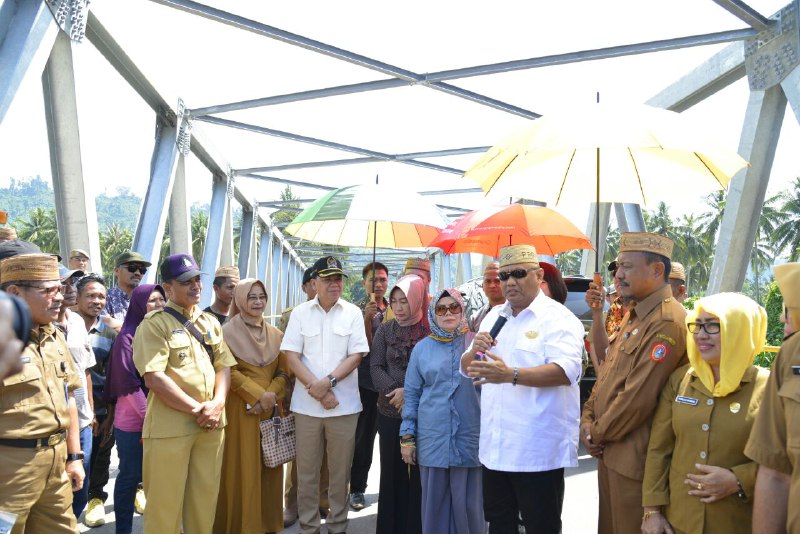  Gubernur Gorontalo Resmikan Jembatan Bogo-Bogo Tolinggula