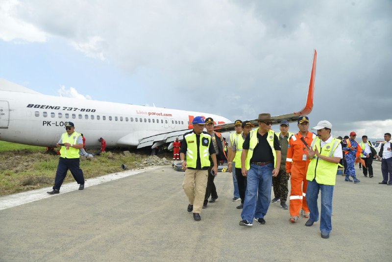  Gubernur Gorontalo Tinjau Evakuasi Pesawat Lion Air