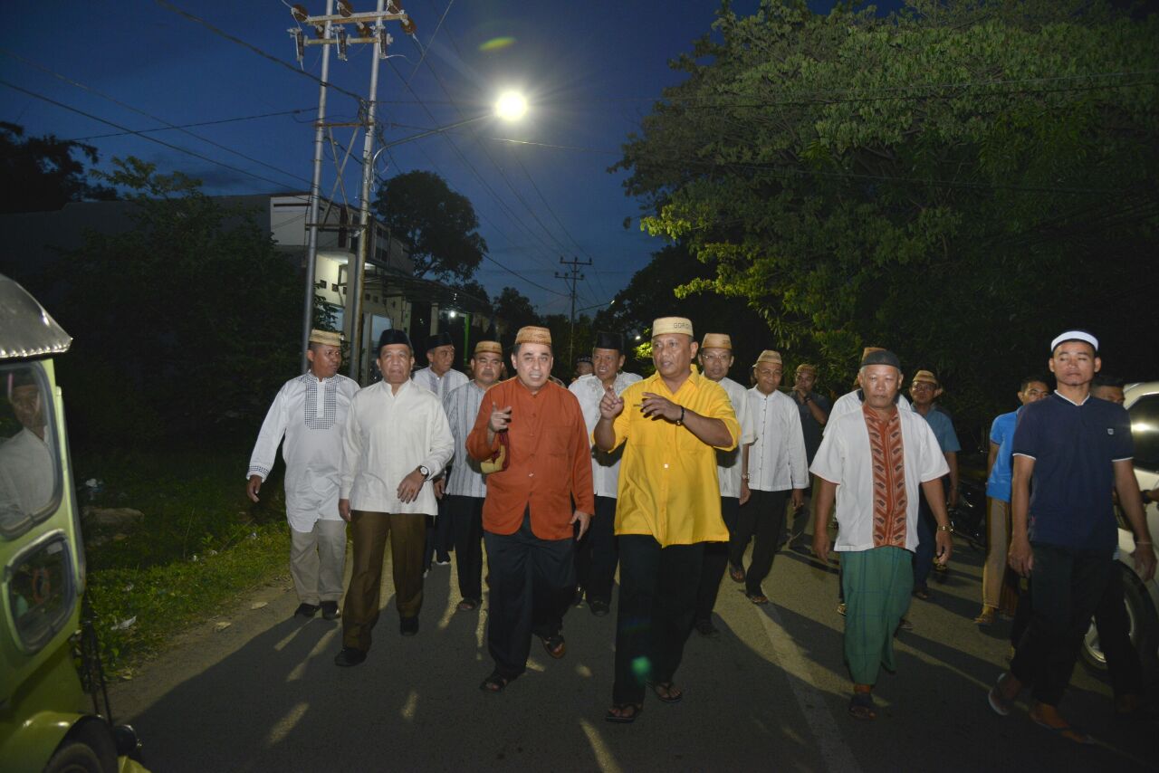  Gubernur Resmikan Penerangan Jalan Umum Di Gorontalo Utara