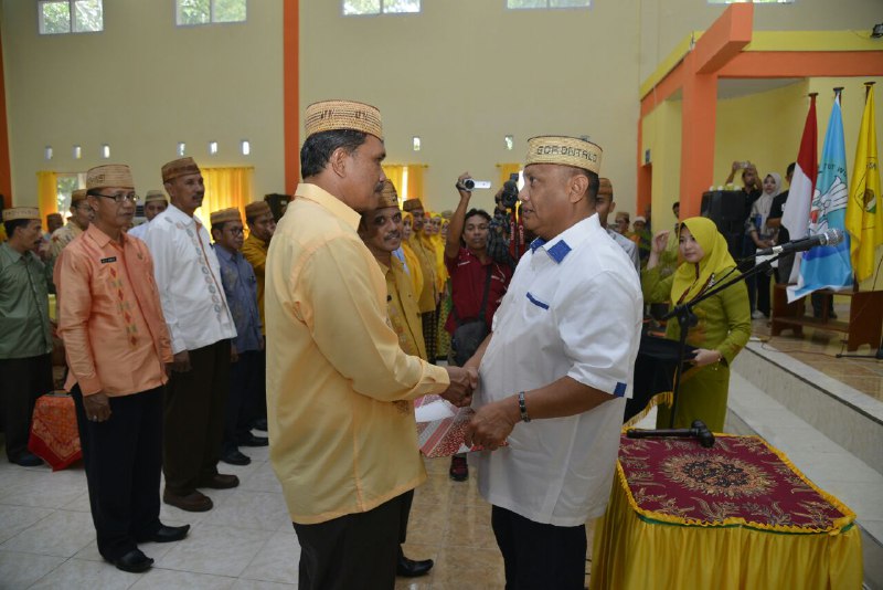  Gubernur Gorontalo Lantik 44 Kepsek SMA/SMK, Ini Daftarnya