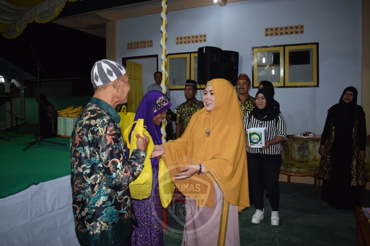  Ketua TP.PKK Provinsi Gorontalo Berbagi Dengan Masyarakat KKIJ