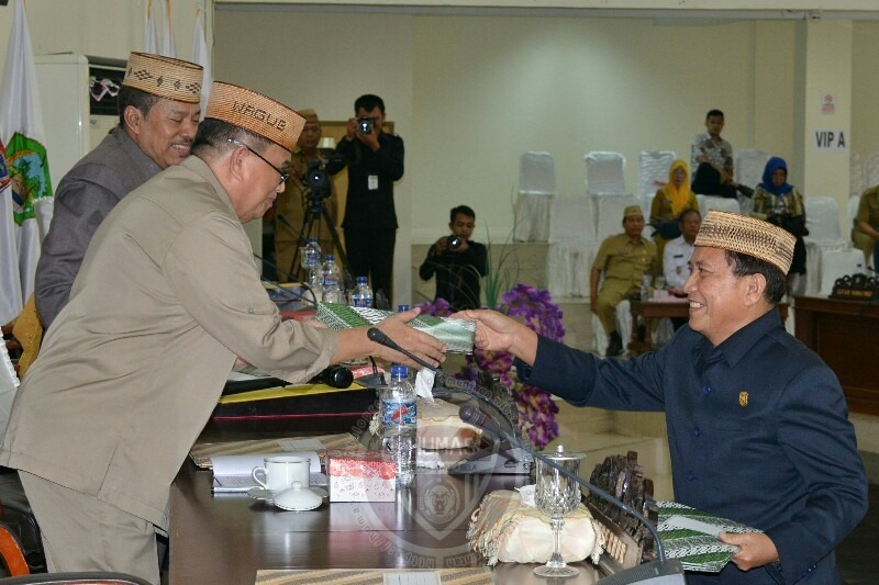  Pemprov – DPRD Provinsi Gorontalo Bahas Empat Rancangan Perda