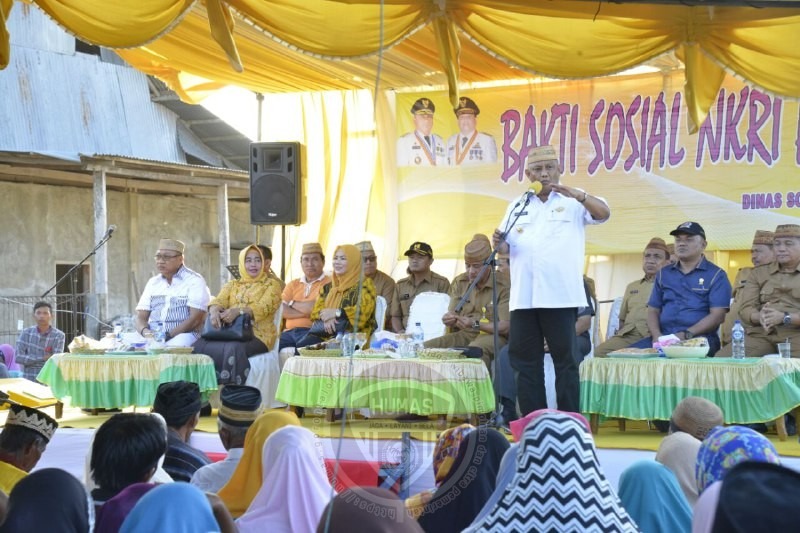  Pemprov Gelar Baksos di Pohuwato, Warga ‘Banjir’ Bantuan