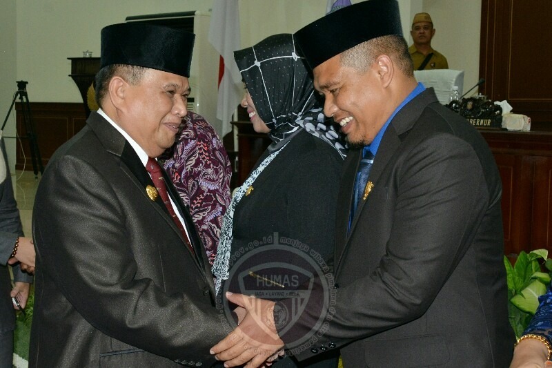  Dua PAW Anggota DPRD Provinsi Gorontalo Diambil Sumpah