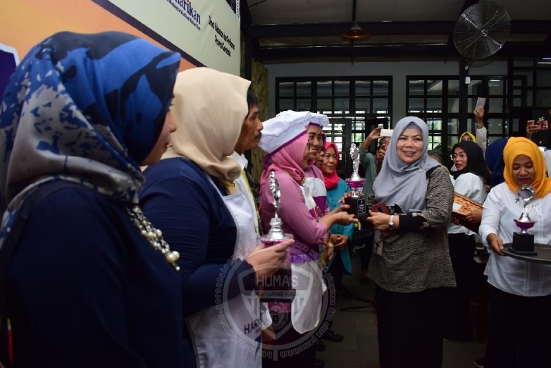  Kota Gorontalo Pemenang Lomba Masak Serba Ikan