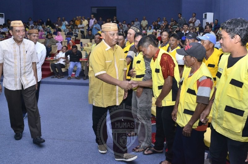  Gubernur Gorontalo Cemaskan Berkurangnya Pekerja Sektor Pertanian