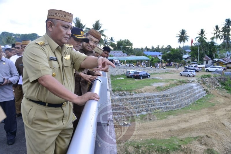  Gubernur Gorontalo Resmikan Jembatan Masuru