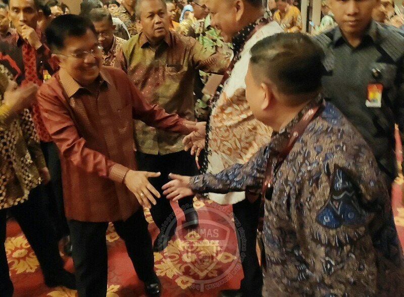  Wagub Gorontalo Hadiri Pertemuan Tahunan Industri Jasa Keuangan 2019