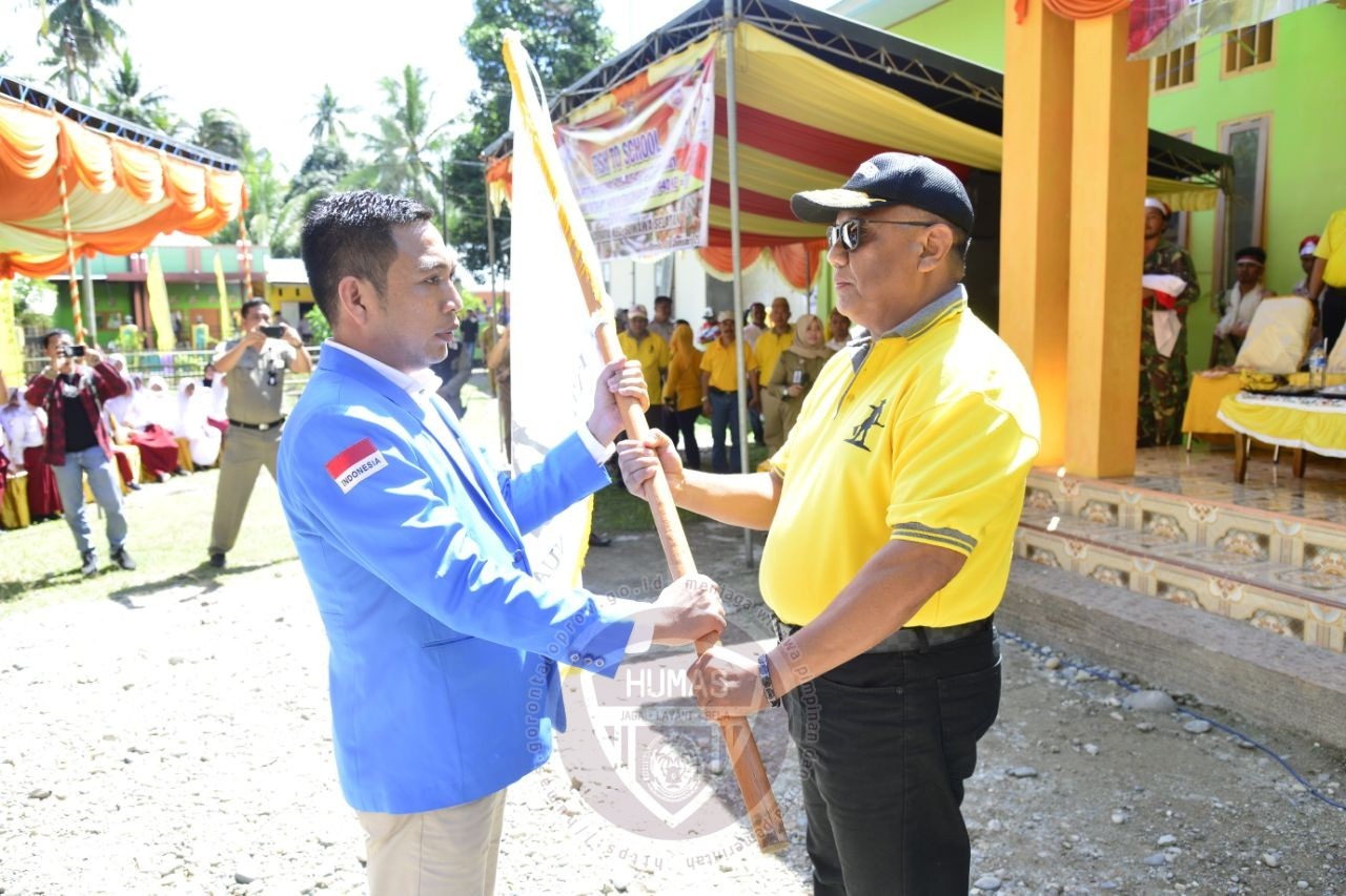  Gubernur Lepas Peserta Napak Tilas Hari Patriotik