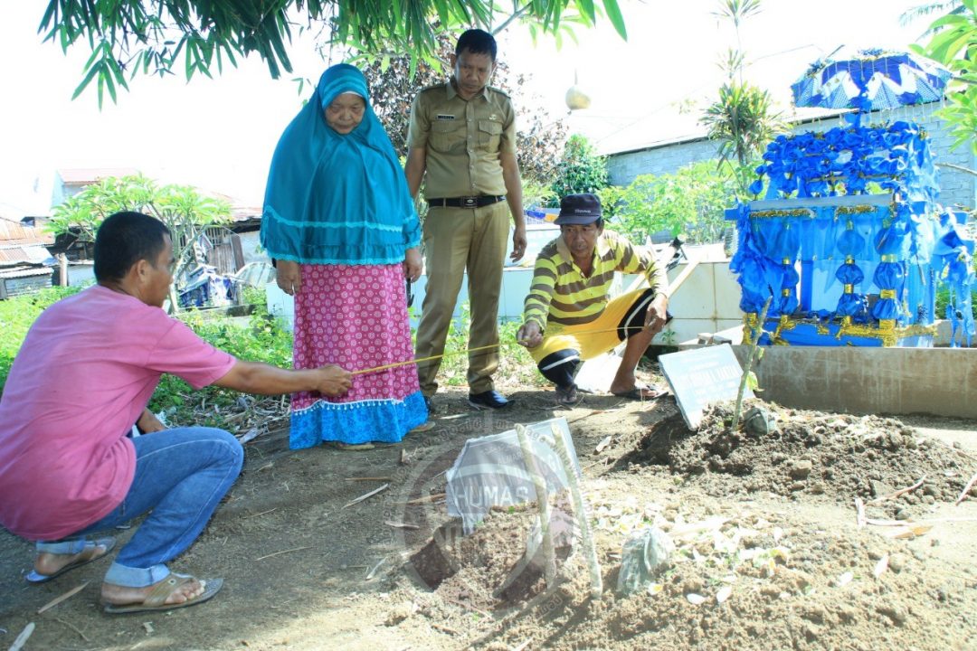  Gubernur Gorontalo Bantu Pemugaran Dua Makam yang Dibongkar