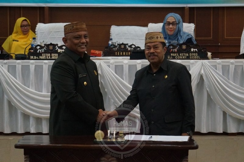  Gubernur Gorontalo Serahkan LKPJ 2018 ke DPRD