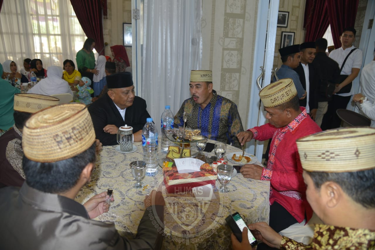  Gubernur Gorontalo Gelar “Open House” Rayakan Idul Fitri