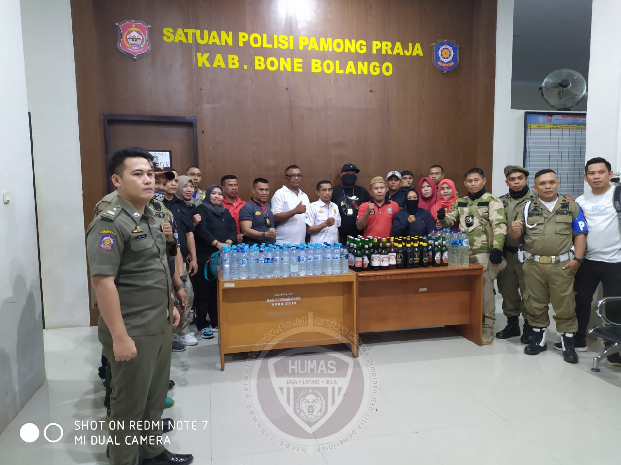  Tim Gabungan Satpol PP Gorontalo Amankan 136 Botol Miras