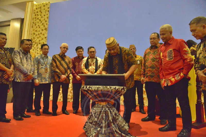  Gubernur Gorontalo Resmikan Hotel Horison