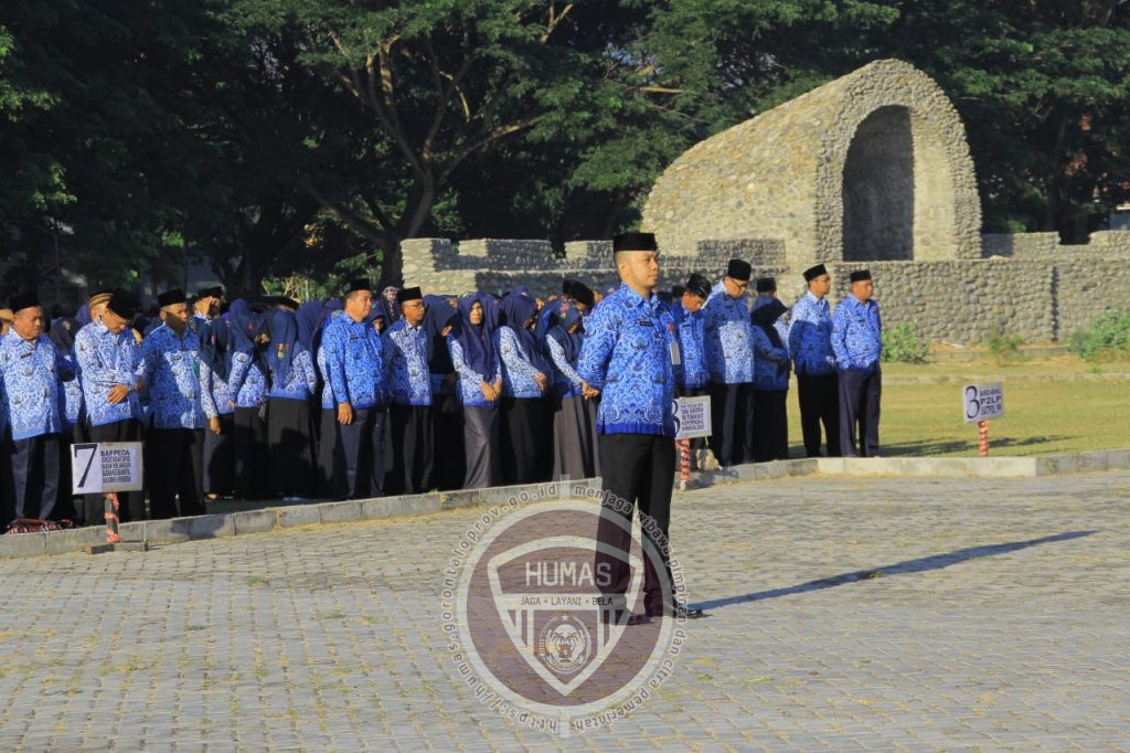  Gorontalo Civil Apparatuses (PNS)  Held Flag Ceremony to Commemorate Indonesia’s 74th Independence Day