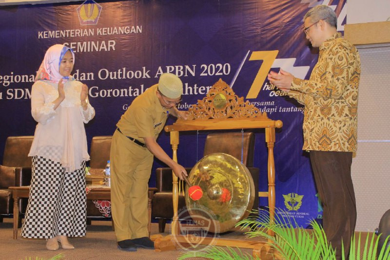  Sekdaprov Buka Seminar Hari Oeang