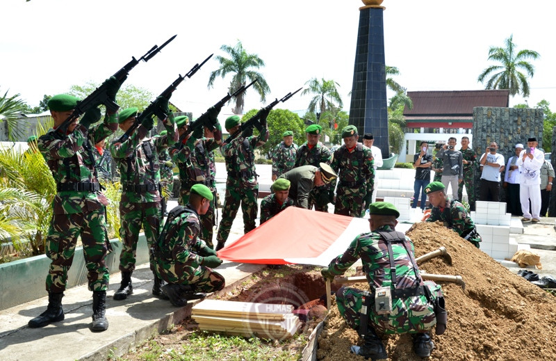  Makam Mantan Gubernur Sulut Dipindahkan ke TMP Pentadio