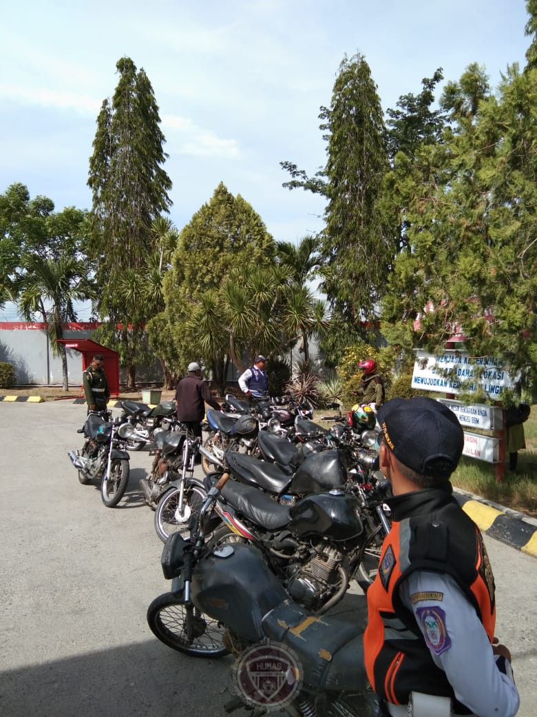  Tertibkan Antrian SPBU, Aparat Amankan 30 Kenderaan Bermotor