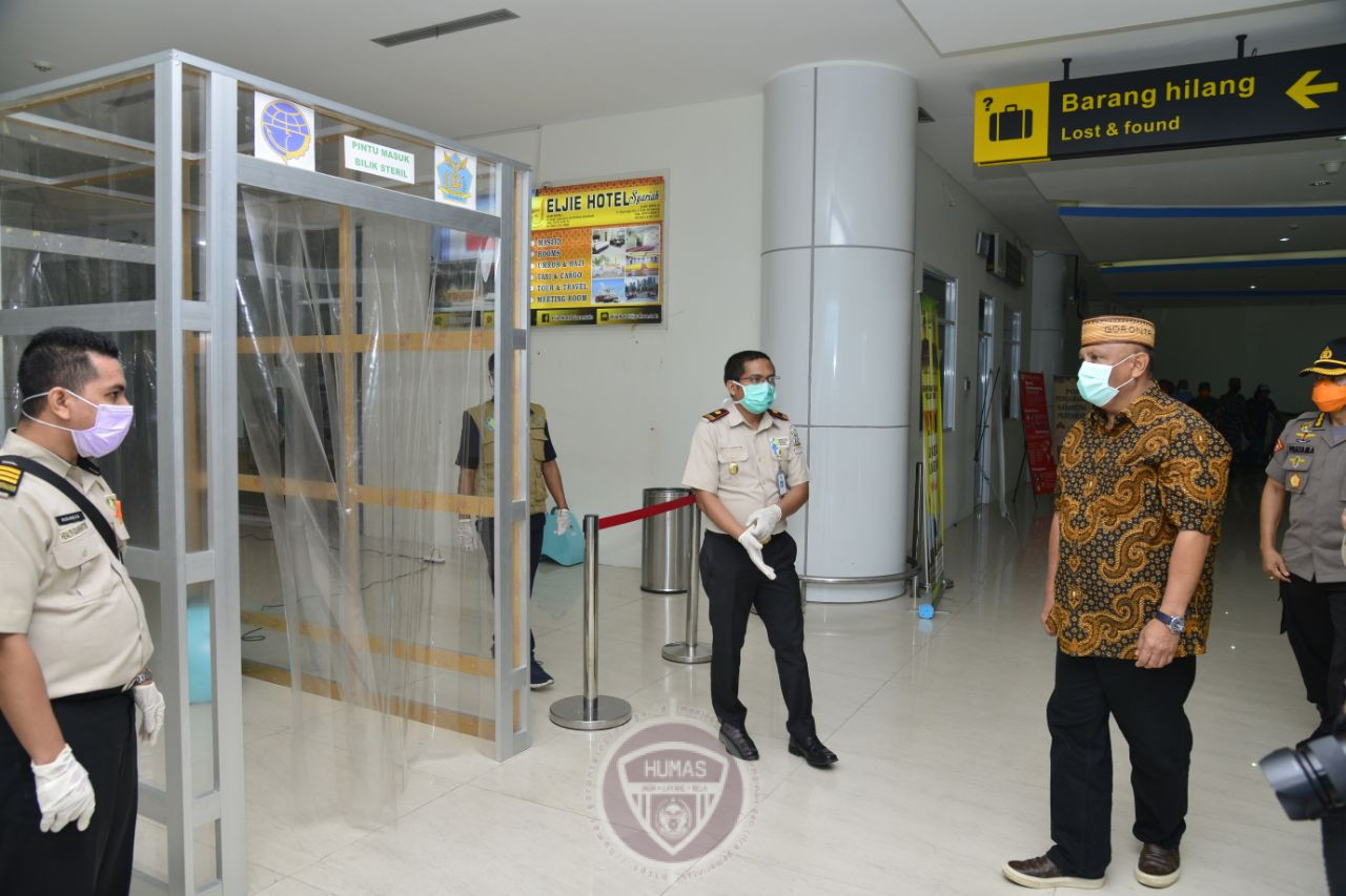  Pintu Masuk Gorontalo Dilengkapi Bilik Disinfektan