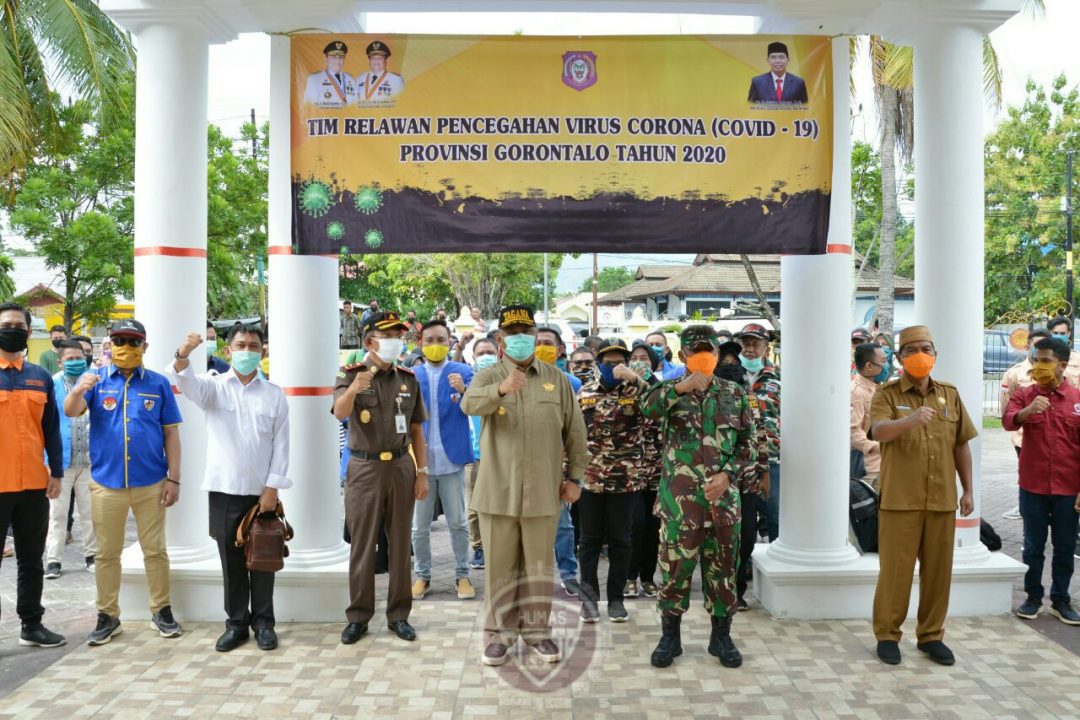  Gubernur Gorontalo Lepas Tim Relawan Pencegahan Virus Corona