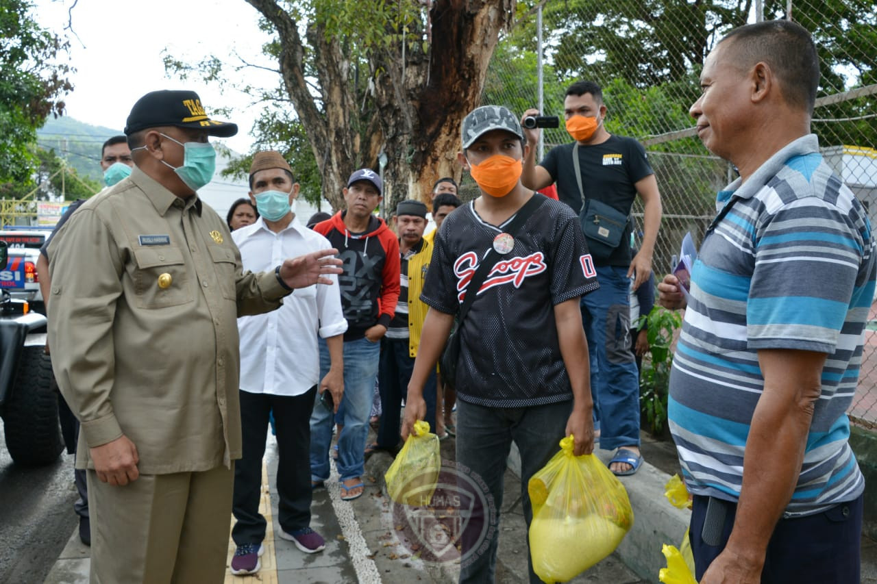  Pembagian Sembako Tidak Tertib, Pemprov Gorontalo Minta Maaf