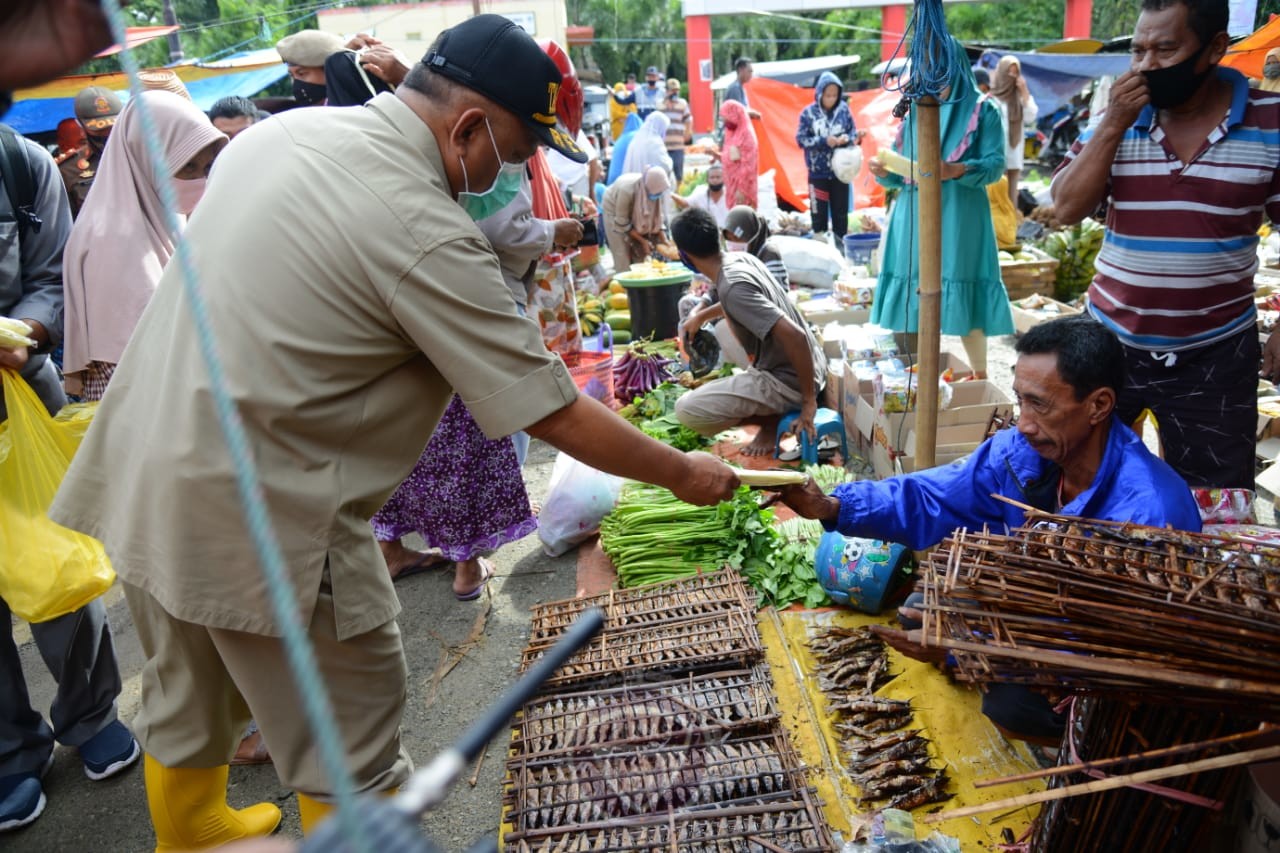  Kepala Daerah Diminta Proaktif Pantau Protokol Kesehatan di Pasar