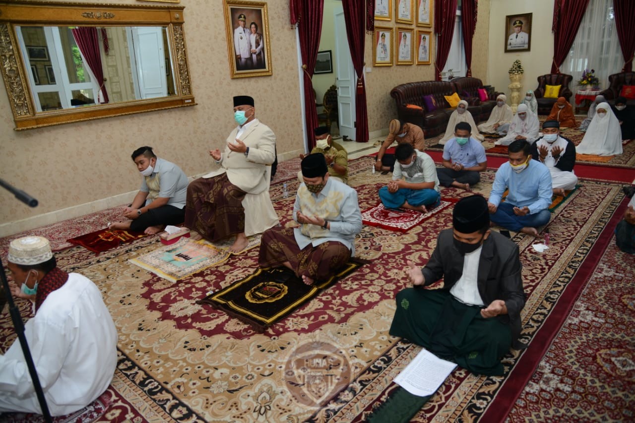  Gubernur Gorontalo Salat Idul Adha di Rumah Jabatan