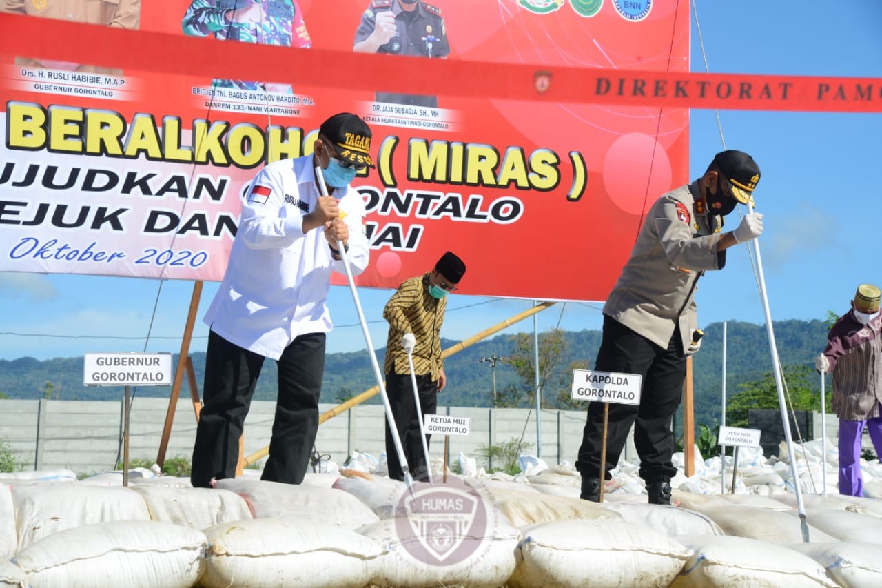  Polda Gorontalo Musnahkan 33 Ribu Liter Minuman Keras