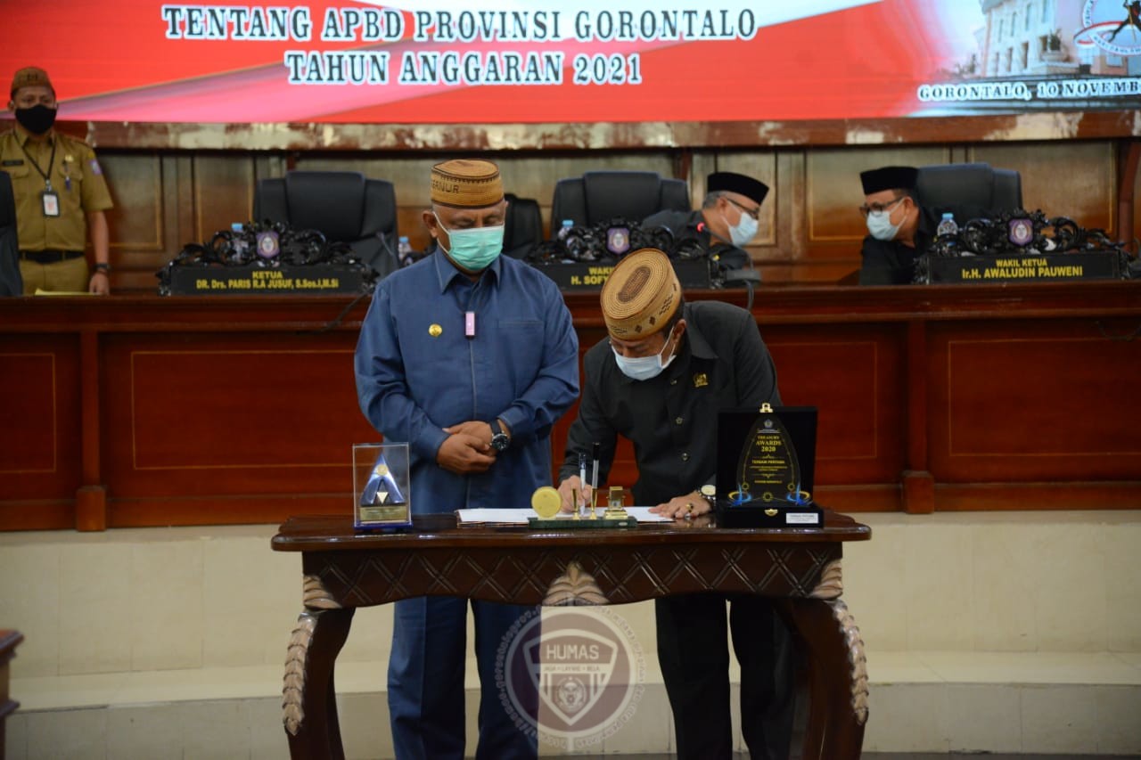  Pemprov Gorontalo Serahkan Ranperda APBD 2021 ke Kemendagri