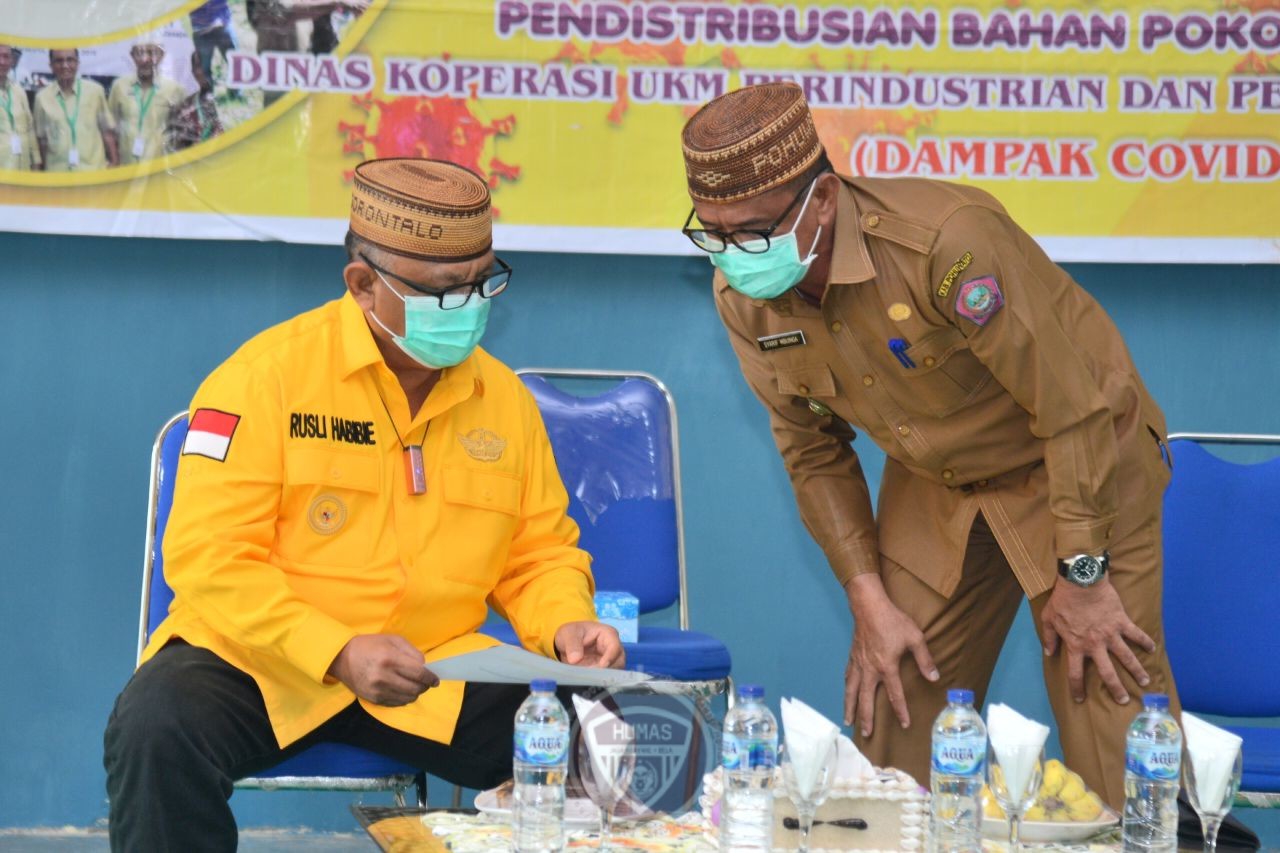  Gubernur Gorontalo Sedih Bakal Ditinggal Syarif Mbuinga