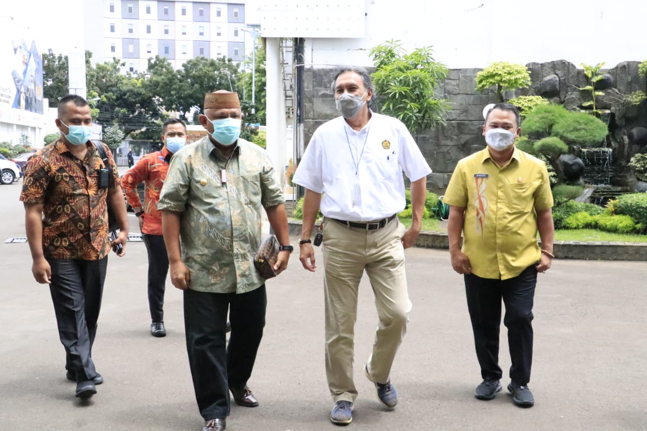  Gubernur Gorontalo Temui Dirjen Minerba Bahas Pengelolaan Pertambangan