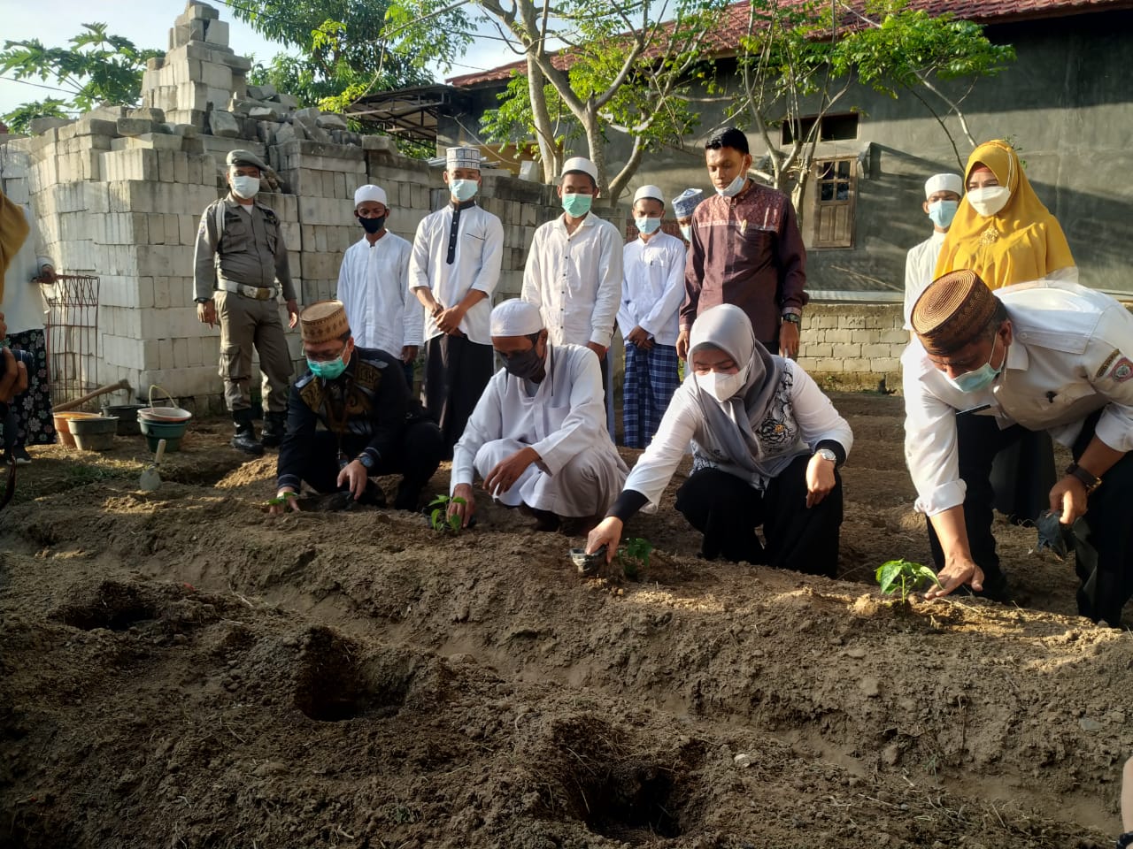  Idah Apresiasi Pesantren Jadi Percontohan Mandiri Pangan