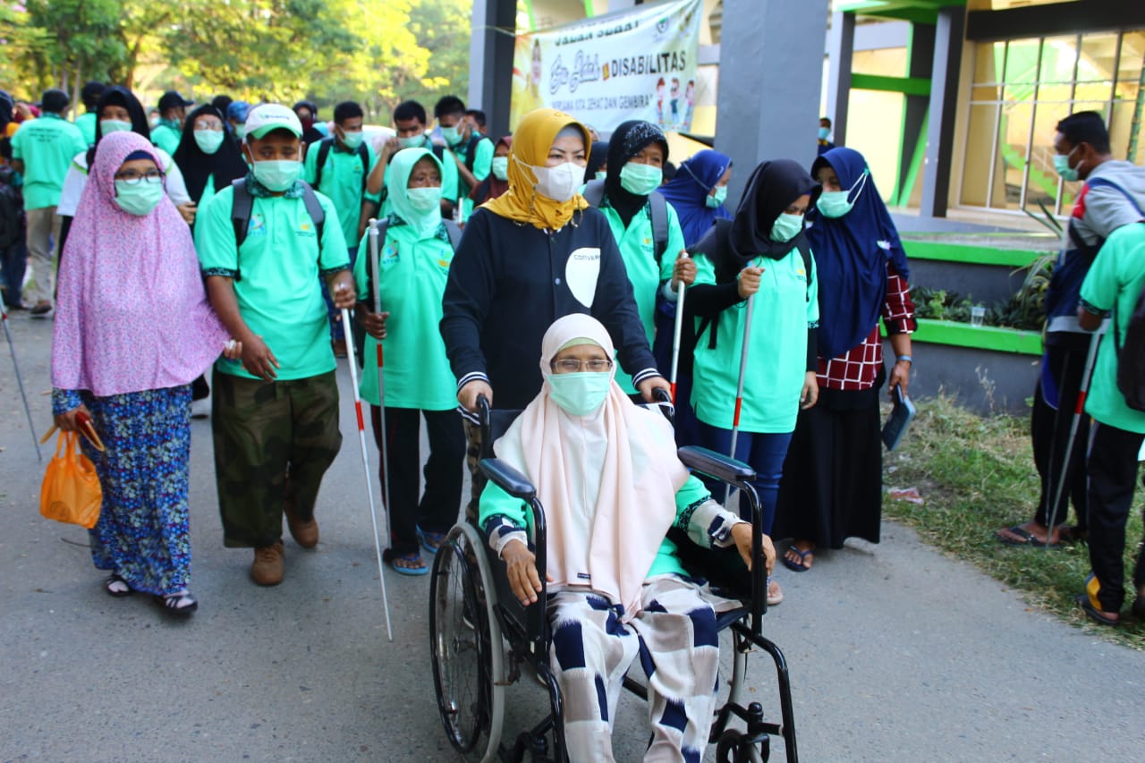  Ketua TPKK Gorontalo Jalan Sehat Bareng Disabilitas 