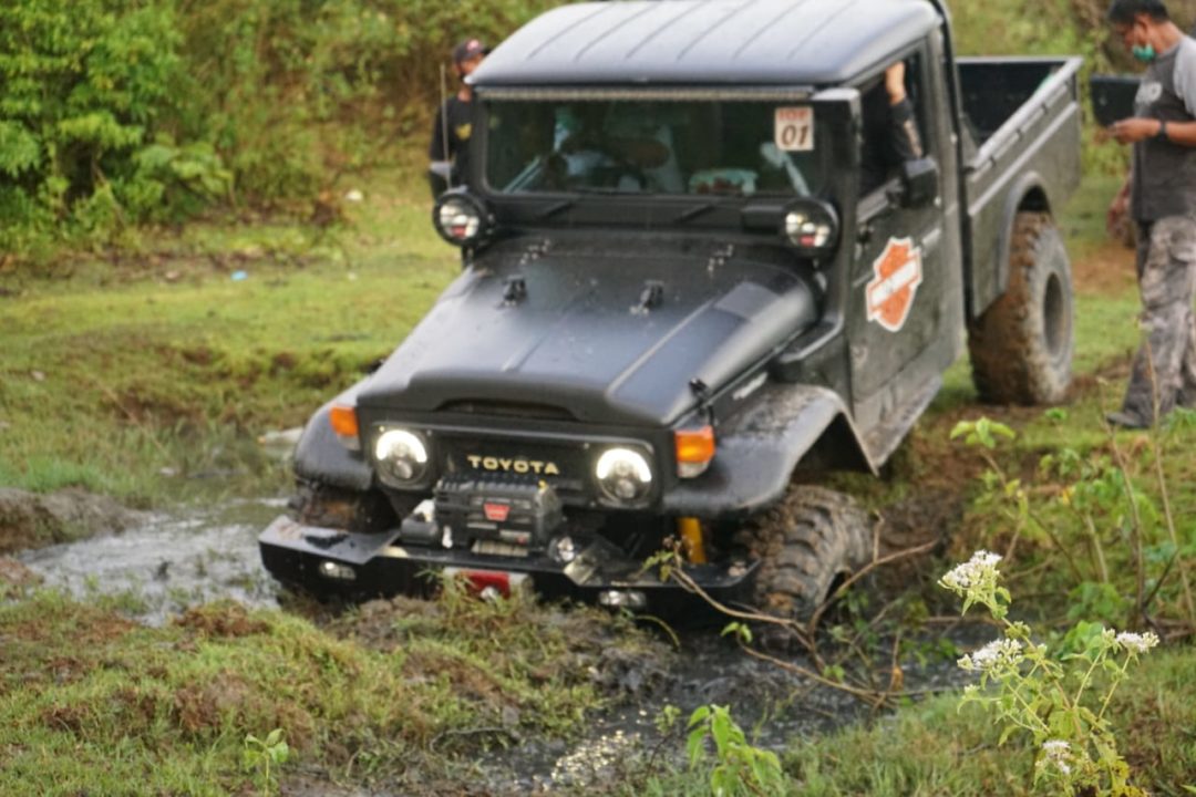  Trek Sungai Bulango Tutup Fun Offroad IOF Gorontalo