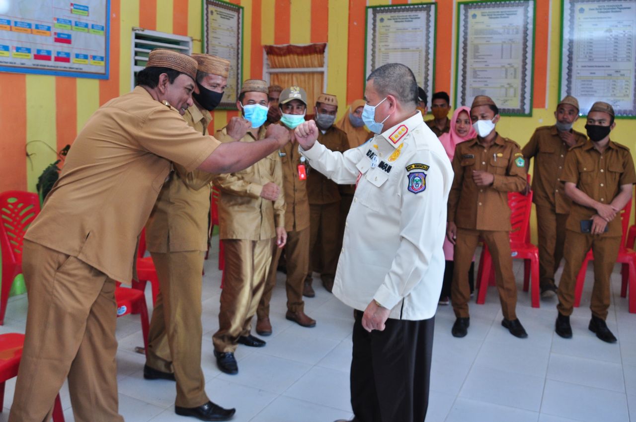  Silaturahmi Wagub Gorontalo dan Kades Bahas Persoalan Pertanian