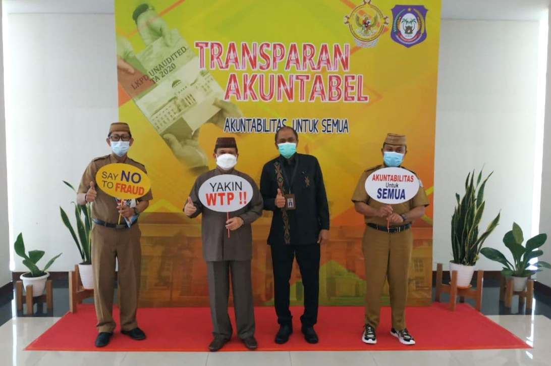  Wagub Gorontalo Serahkan LKPD Unaudited TA 2020