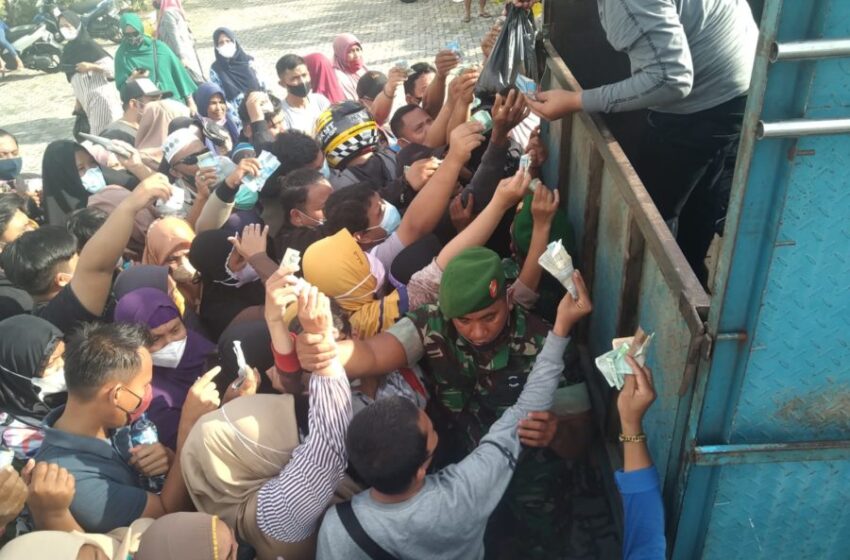  Pasar Murah Pemprov Gorontalo di Taruna Diserbu Warga