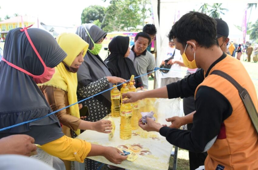  Antisipasi Kelangkaan Minyak Goreng, Pemprov Gorontalo Gelar Pasar Murah di Dulupi