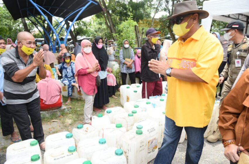  10.000 Liter Minyak Goreng Curah Didistribusikan di Kecamatan Kabila – Suwawa