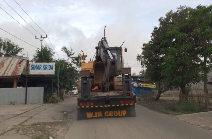  Aksi Cepat Gubernur Bantu Ekskavator Atasi Banjir dan Longsor di Desa Huyula 