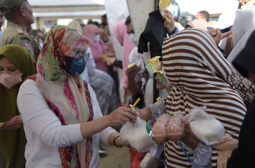  Pasar Murah di Bone Bolango Diserbu Warga