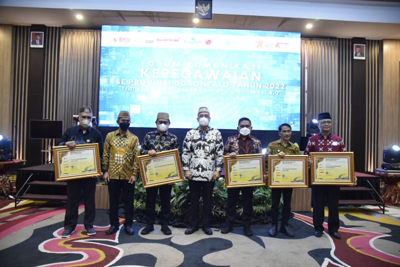  Provinsi Gorontalo Terima 10 Penghargaan Dalam BKN Awards 2022